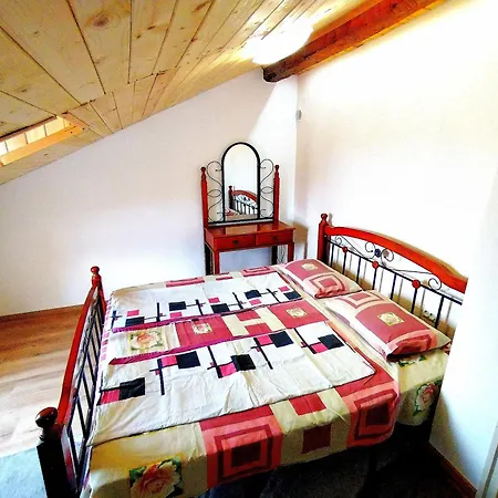 Seagull Low Budget Apartment Varna